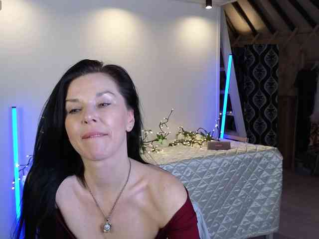 LinaaJoy webcam