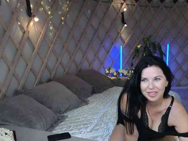 LinaaJoy webcam