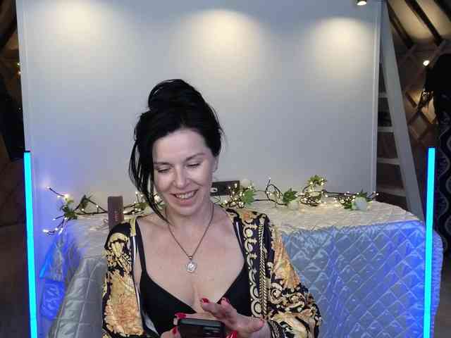 LinaaJoy webcam