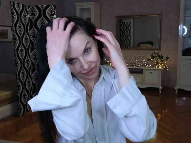 LinaaJoy Live Webcam on BongaCams