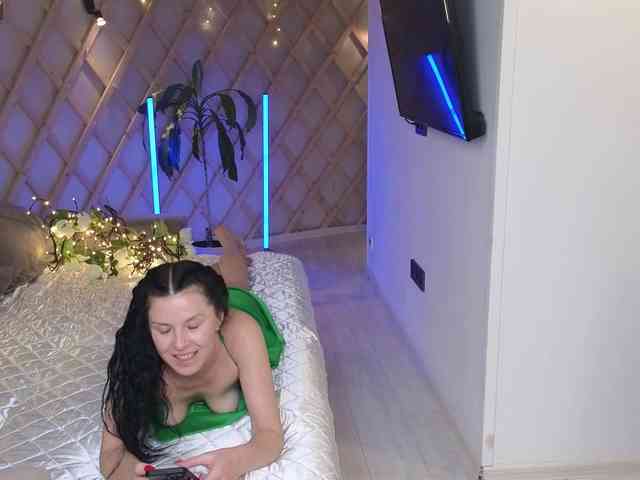 LinaaJoy webcam