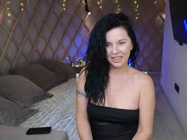 LinaaJoy webcam