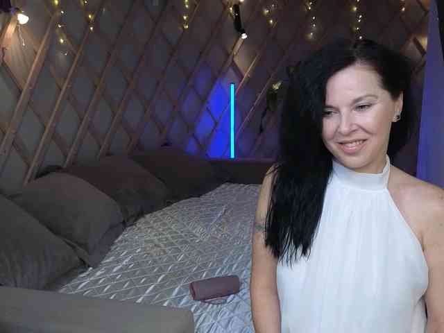 LinaaJoy webcam