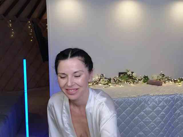 LinaaJoy webcam