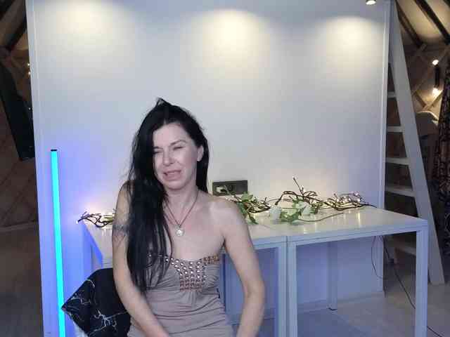 LinaaJoy webcam