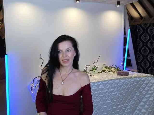LinaaJoy webcam