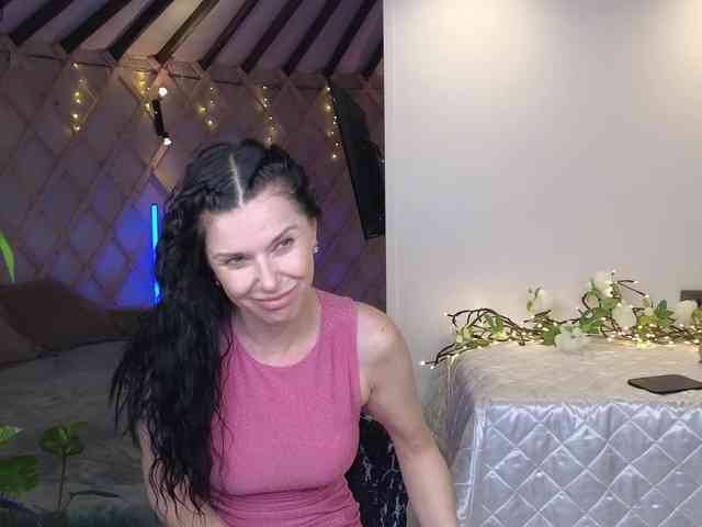 LinaaJoy webcam