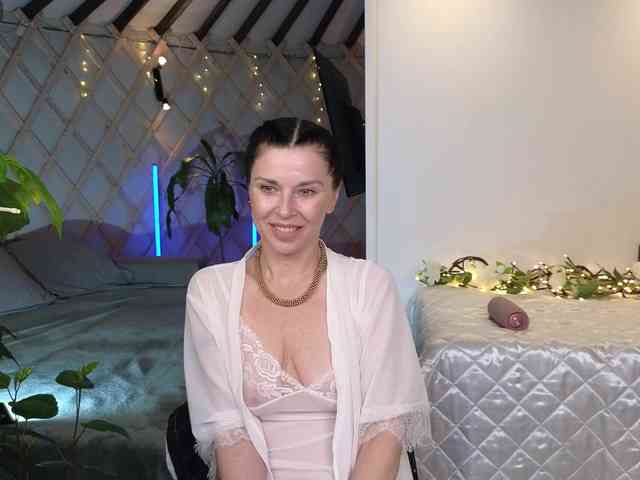 LinaaJoy webcam