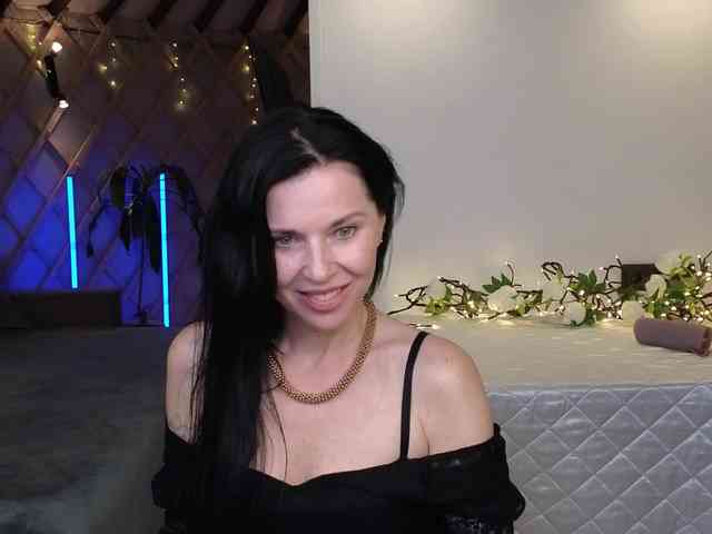 LinaaJoy webcam