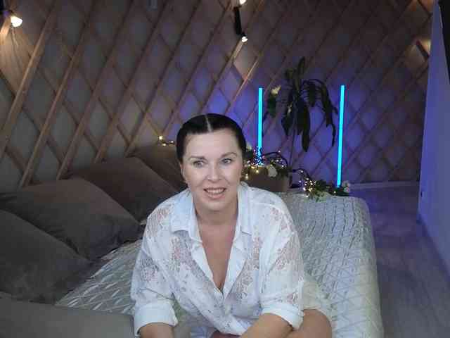 LinaaJoy webcam