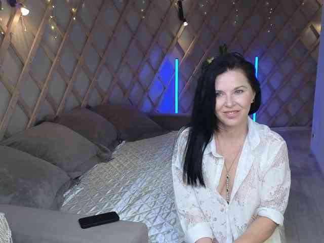 LinaaJoy webcam