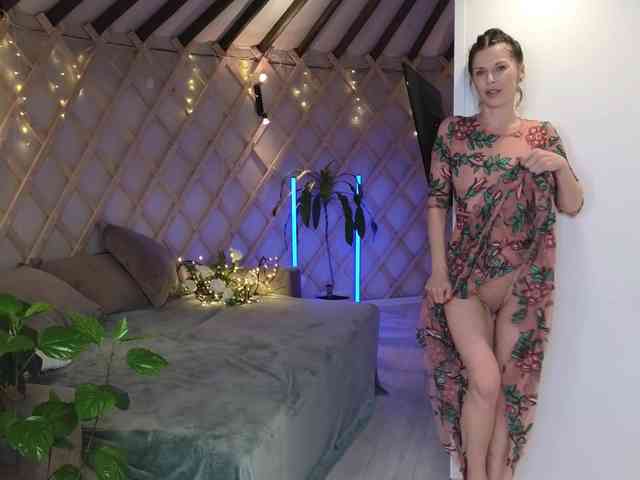 LinaaJoy webcam