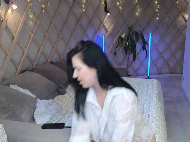 LinaaJoy webcam