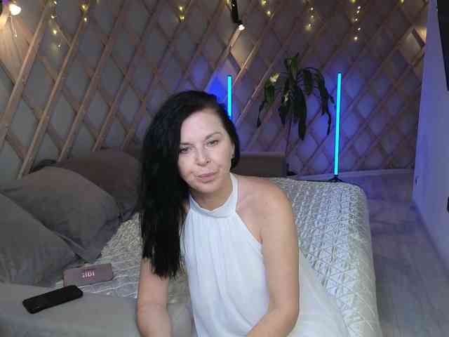 LinaaJoy webcam