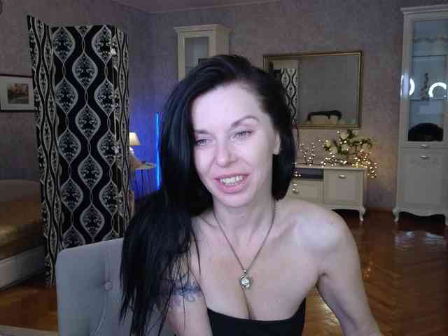 LinaaJoy webcam