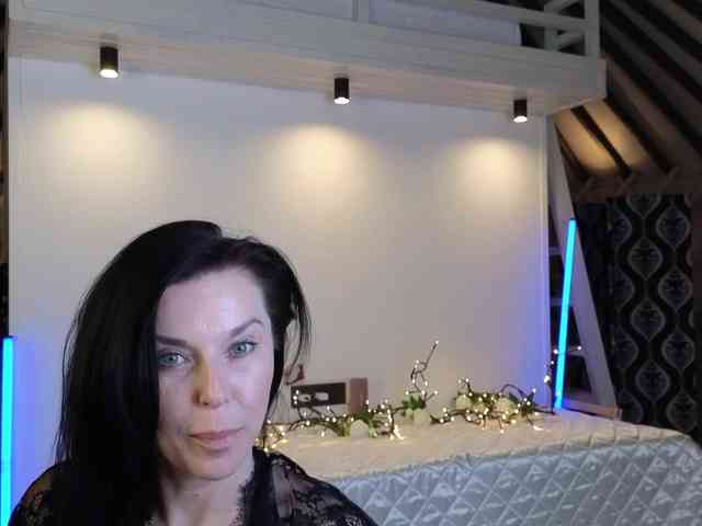 LinaaJoy webcam