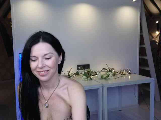 LinaaJoy webcam