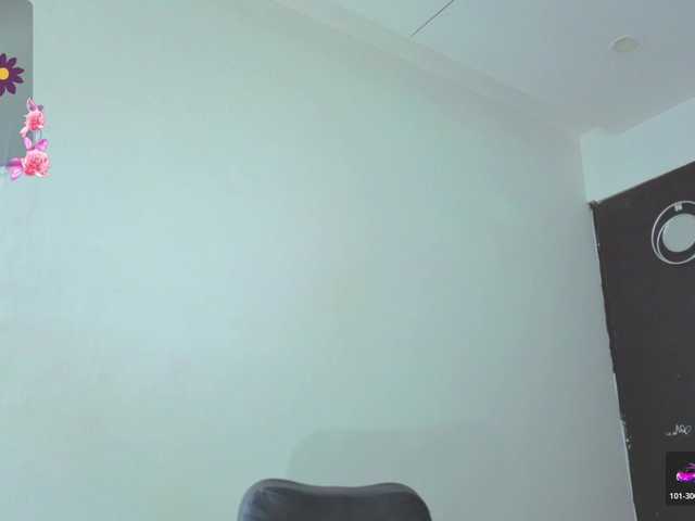 megansexy01 live cam preview