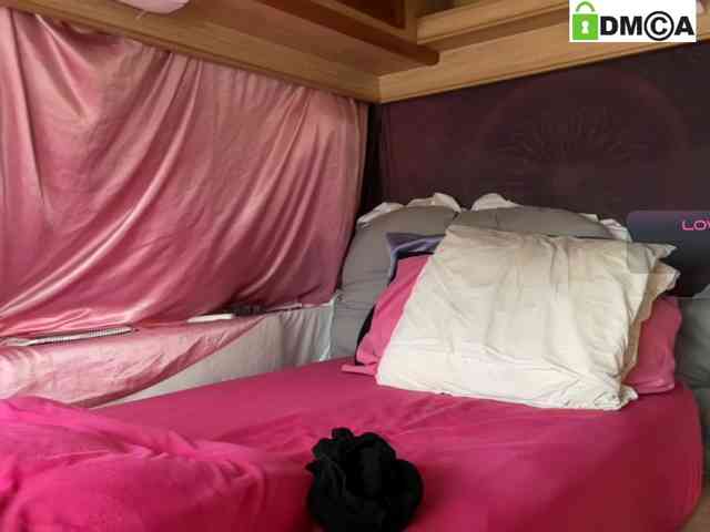 QueenBarbieDoll webcam