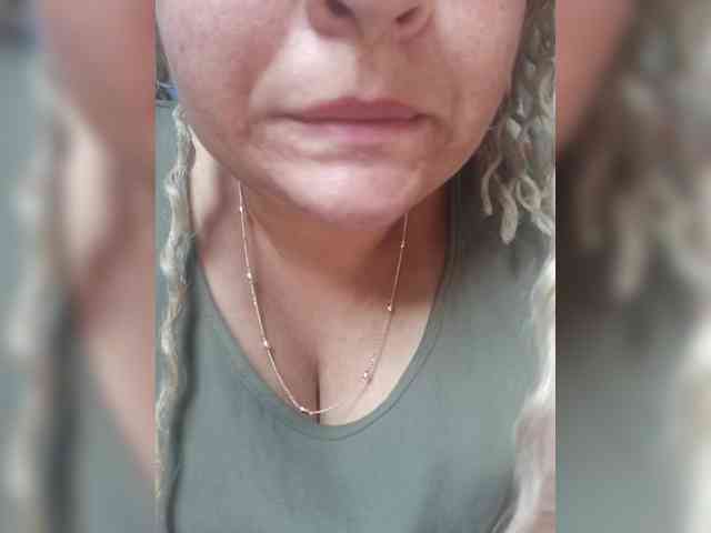 Mari-kis45 webcam