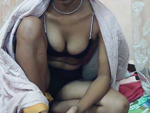Koushy live cam on BongaCams