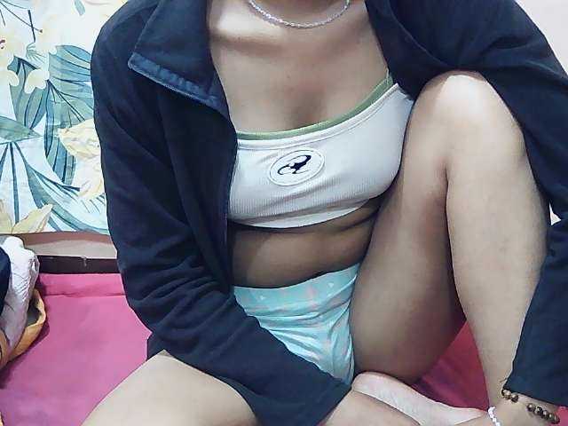 Koushy live cam on BongaCams