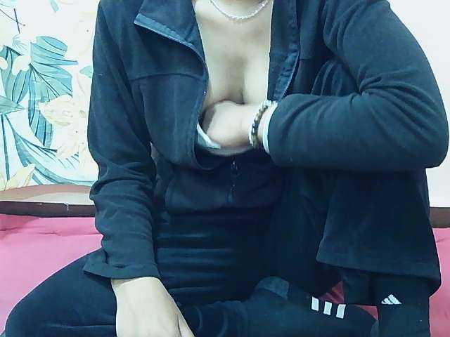 Koushy live cam on BongaCams