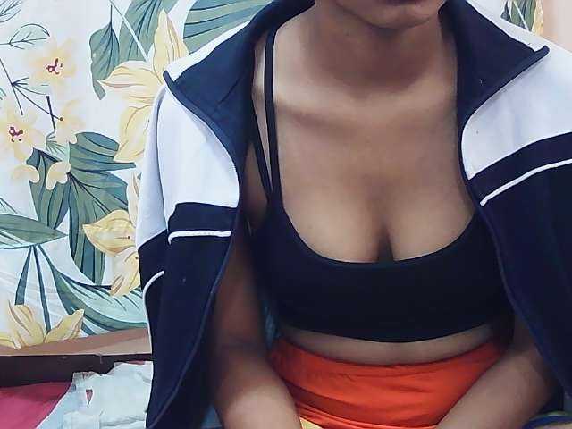 Koushy live cam on BongaCams