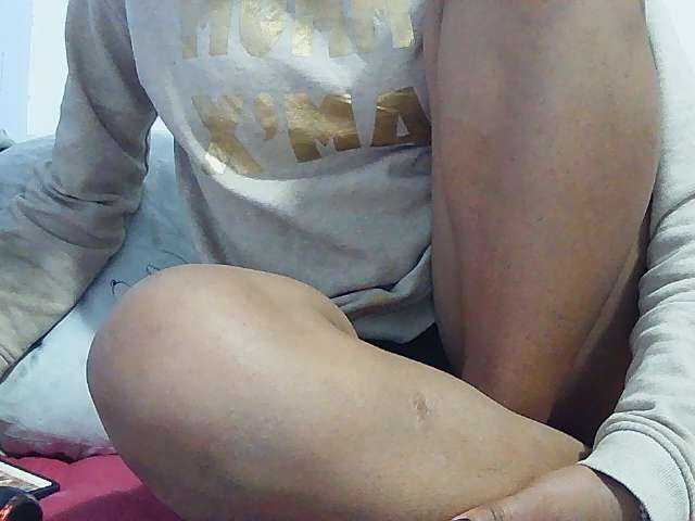Koushy live cam on BongaCams