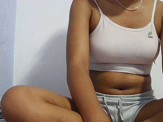 Koushy live cam on BongaCams