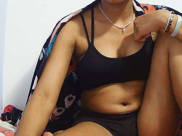 Koushy live cam on BongaCams