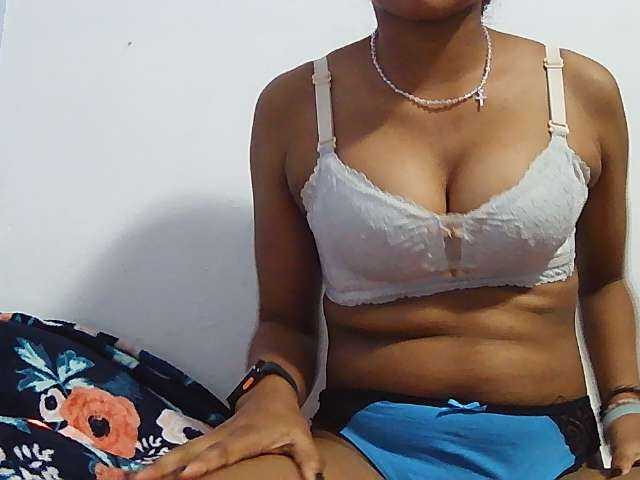 Koushy live cam on BongaCams