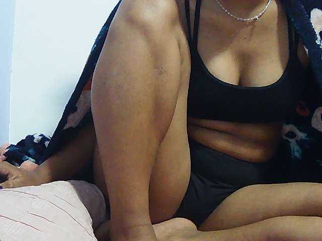 Koushy live cam on BongaCams