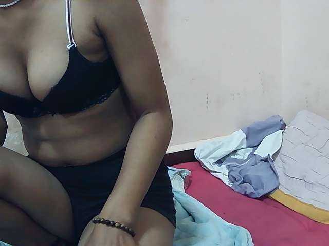 Koushy live cam on BongaCams