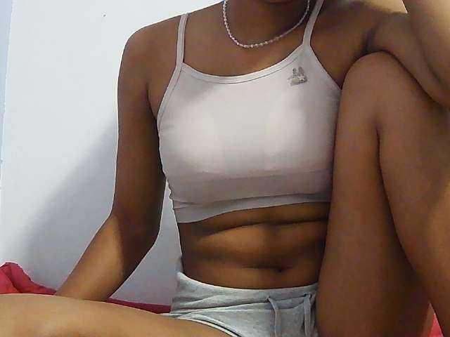 Koushy live cam on BongaCams