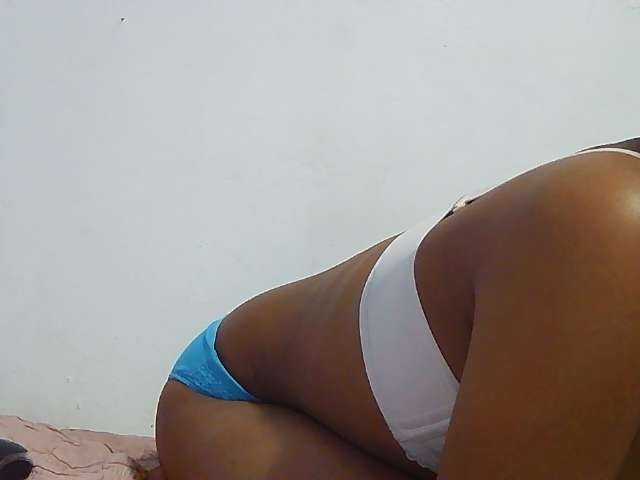 Koushy live cam on BongaCams