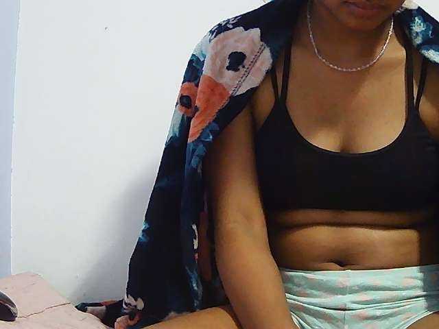 Koushy live cam on BongaCams