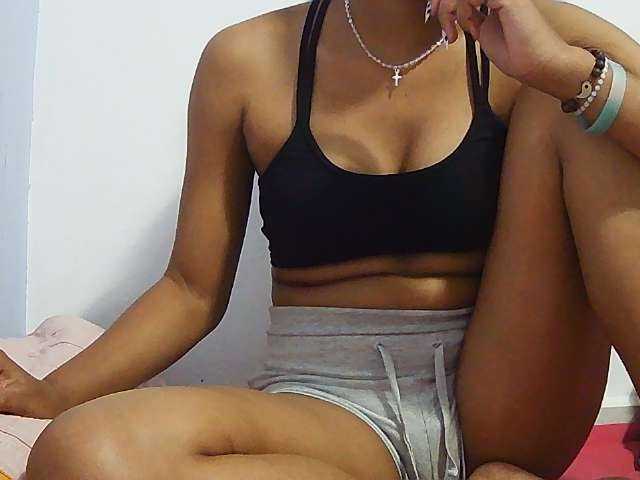 Koushy live cam on BongaCams