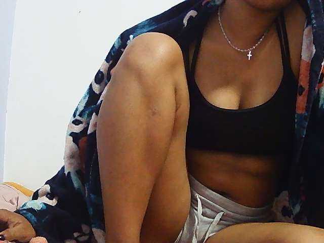 Koushy live cam on BongaCams