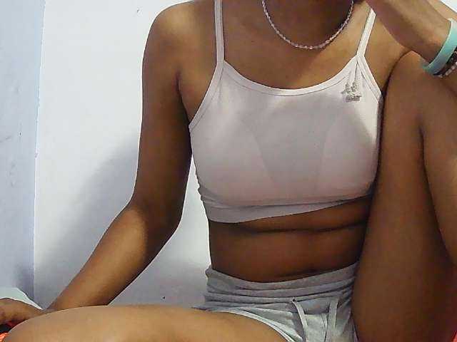 Koushy live cam on BongaCams
