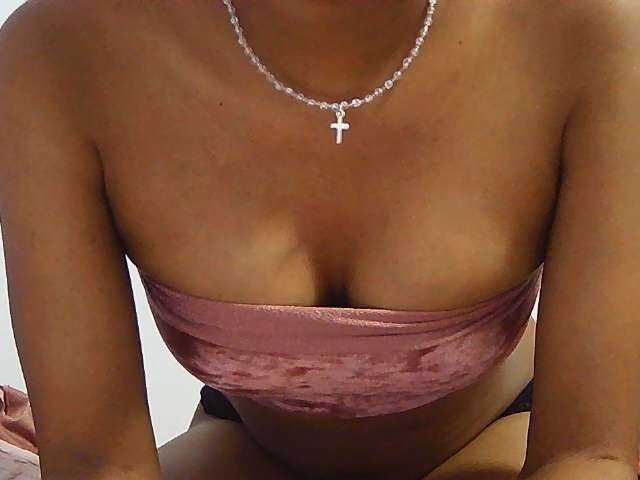 Koushy live cam on BongaCams