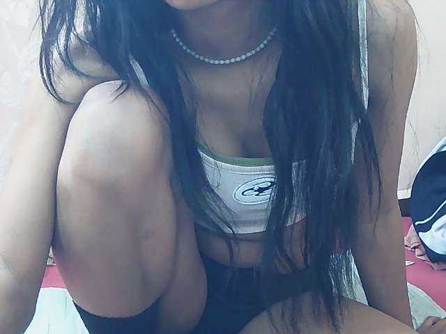 Koushy live cam on BongaCams