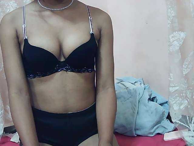 Koushy live cam on BongaCams