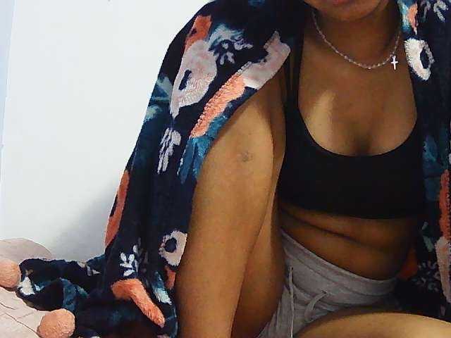 Koushy live cam on BongaCams