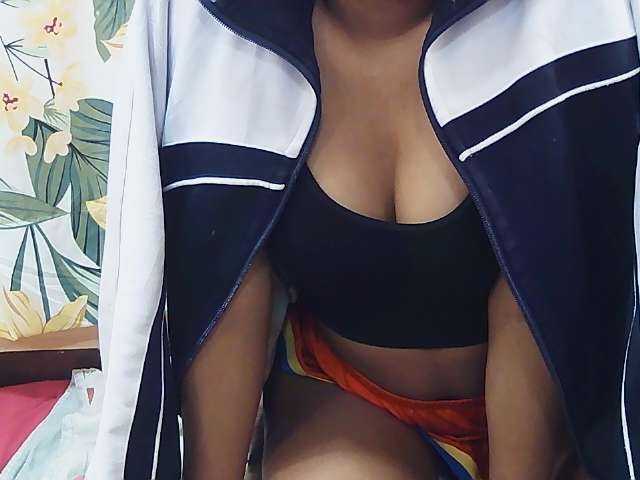 Koushy live cam on BongaCams