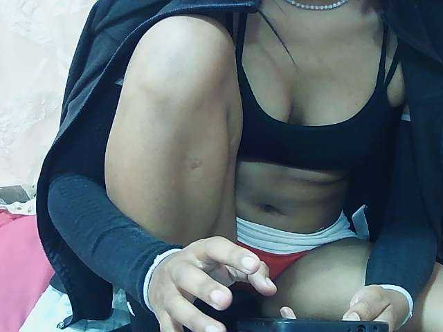 Koushy live cam on BongaCams
