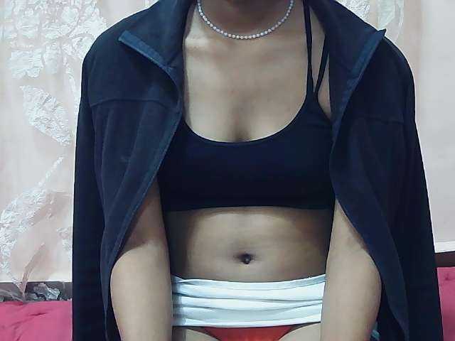Koushy live cam on BongaCams