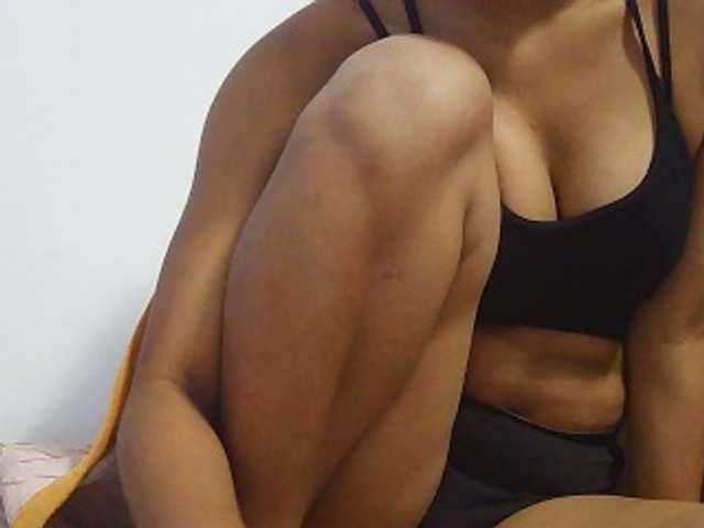 Koushy live cam on BongaCams