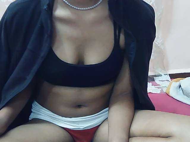 Koushy live cam on BongaCams