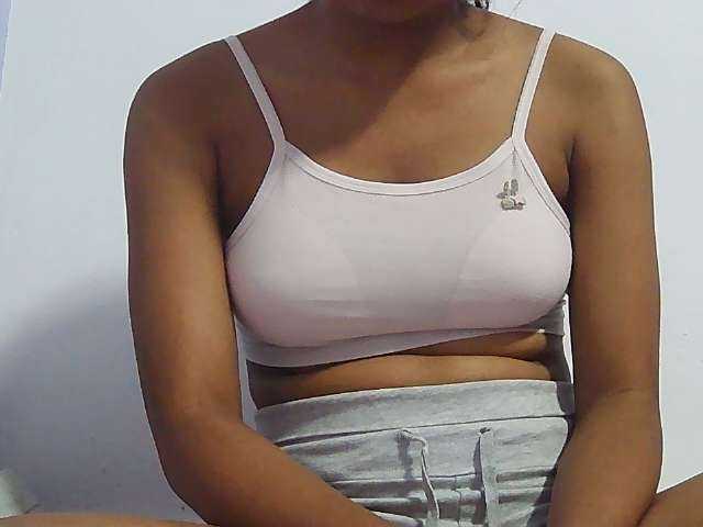 Koushy live cam on BongaCams
